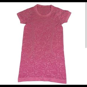 Lululemon Limited Edition Rose Print